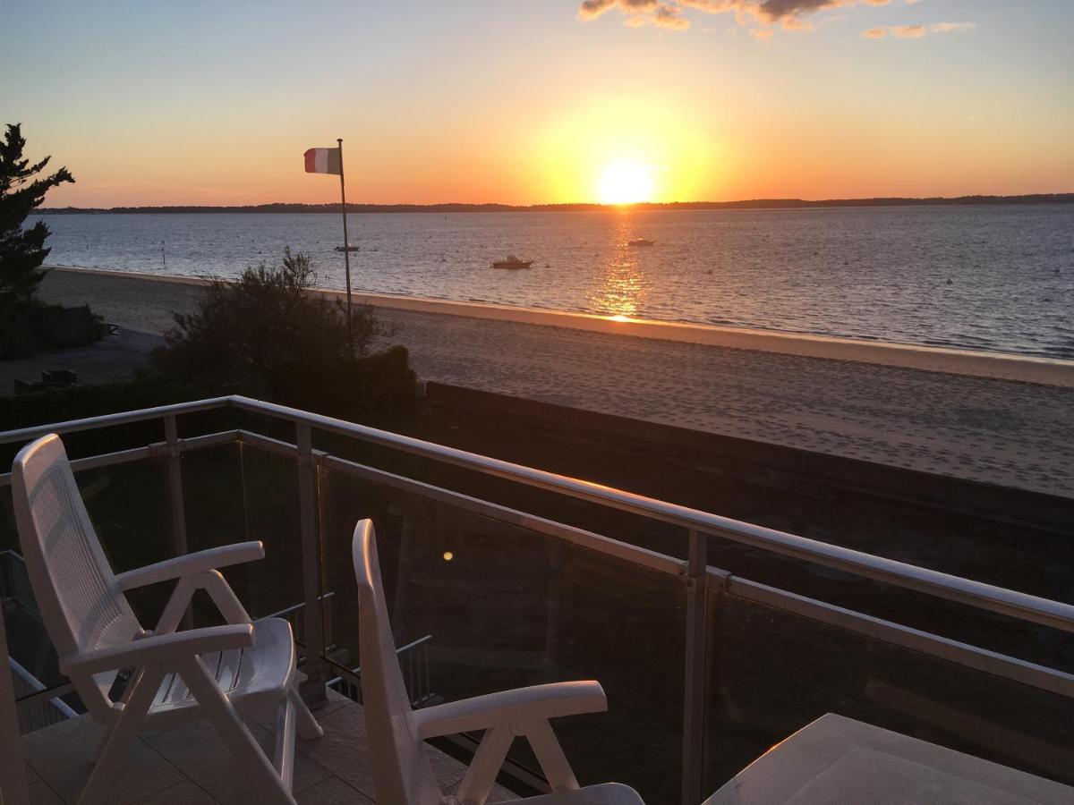 Appartement Arcachon Perreire Premiere Ligne Les Pieds Dans L Eau Vue Magnifique Sur Le Bassin المظهر الخارجي الصورة