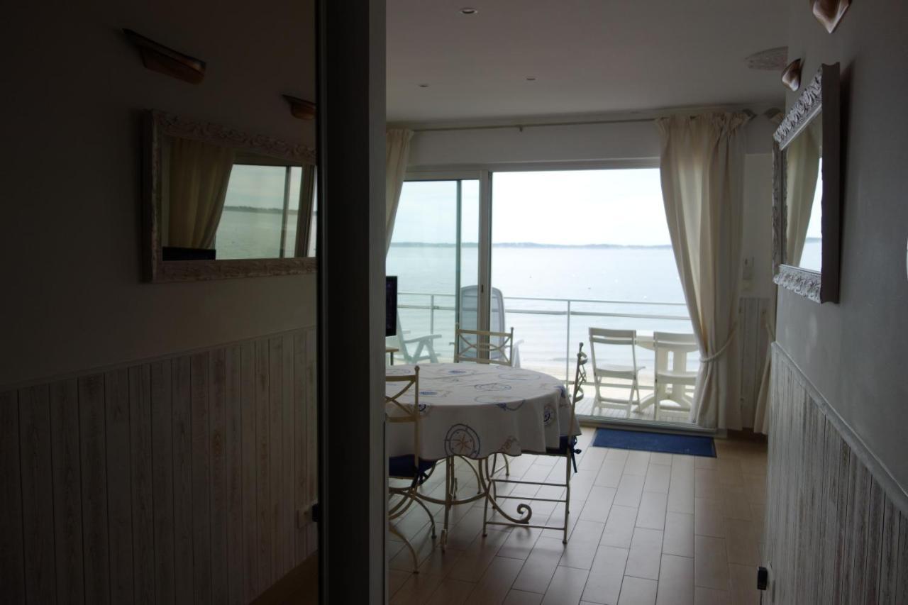 Appartement Arcachon Perreire Premiere Ligne Les Pieds Dans L Eau Vue Magnifique Sur Le Bassin المظهر الخارجي الصورة